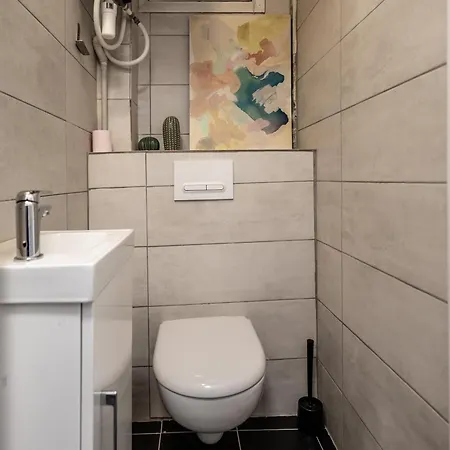 Smart Monaco Holiday, 6 Pax, Rickeys Apartment Beausoleil