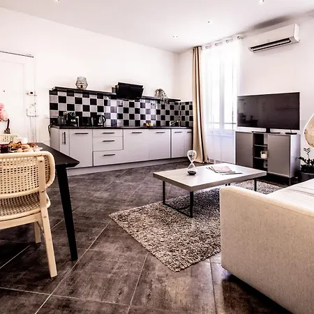 Apartment Smart Monaco Holiday, 6 Pax, Rickeys